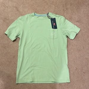 Vineyard vines kids shirt